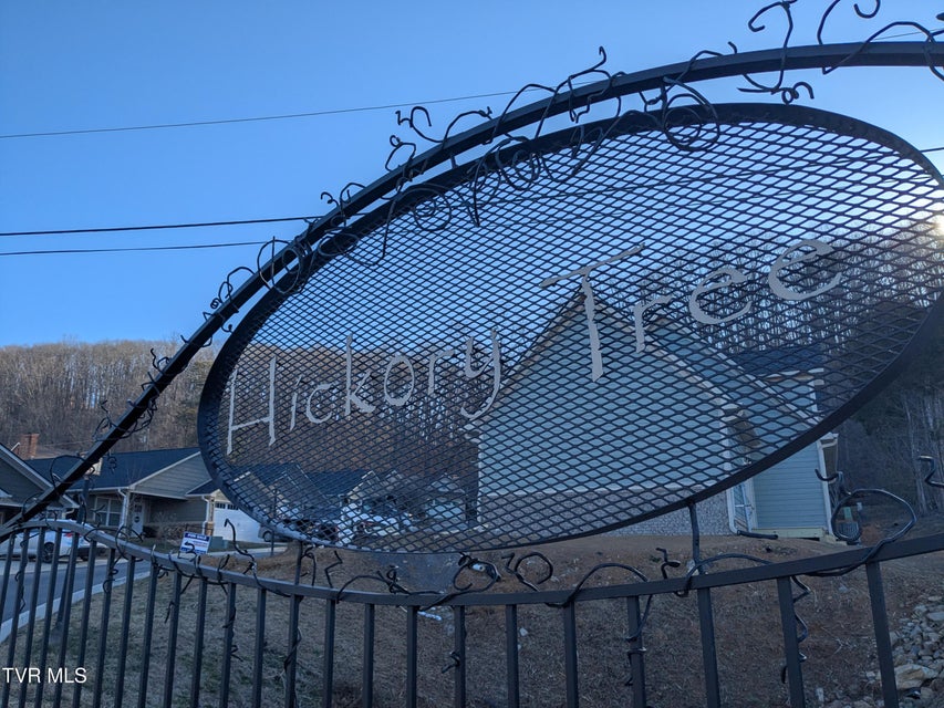 Photo #23: 505 Hickory Tree Pvt Drive