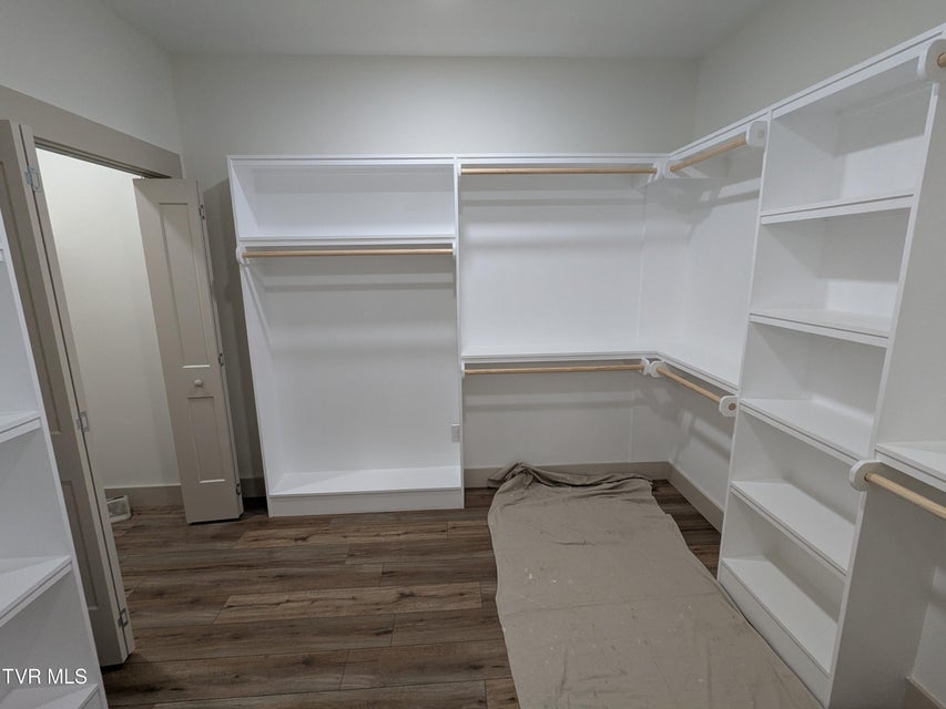 Photo #9: 505 Hickory Tree Pvt Drive