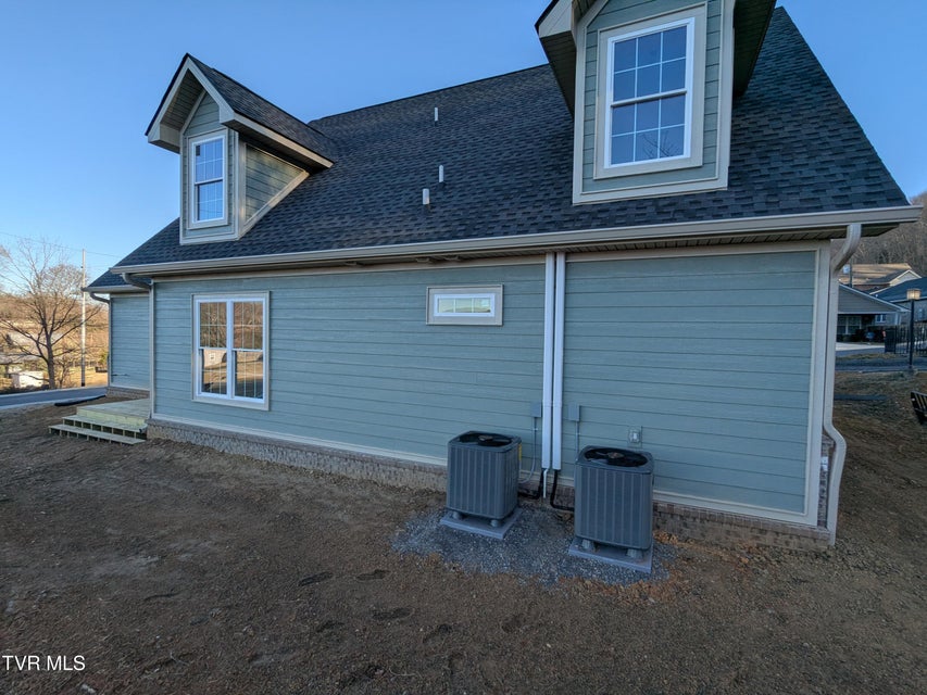 Photo #21: 505 Hickory Tree Pvt Drive