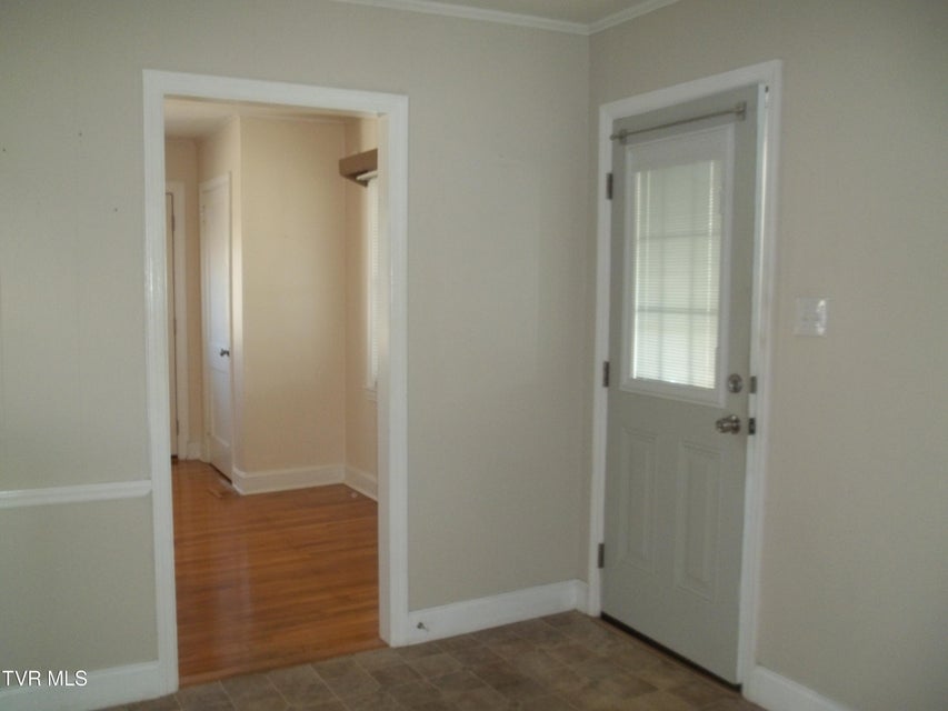 Photo #7: 1012 College Avenue