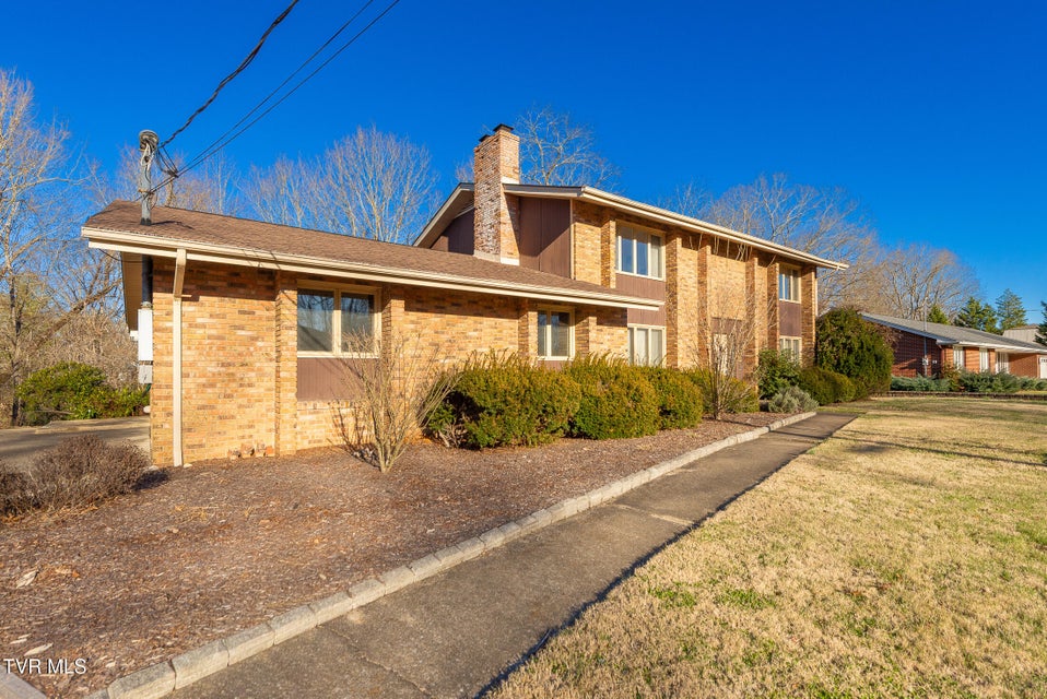 Photo #43: 2616 Suffolk Street