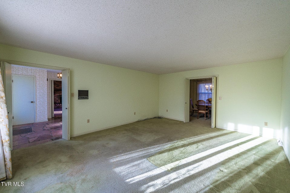 Photo #13: 2616 Suffolk Street