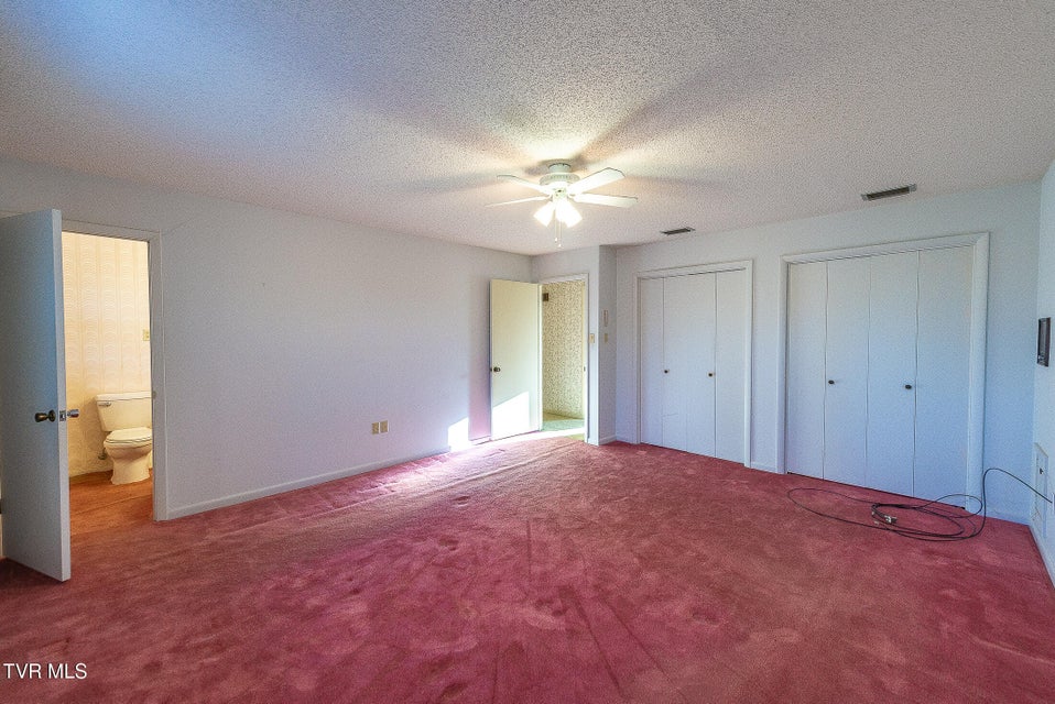 Photo #19: 2616 Suffolk Street