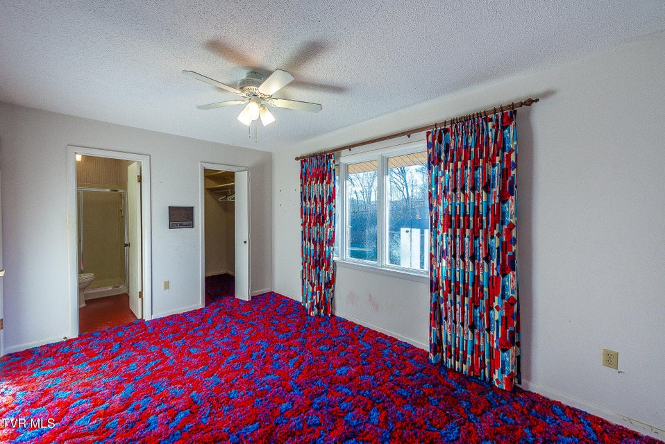 Photo #24: 2616 Suffolk Street