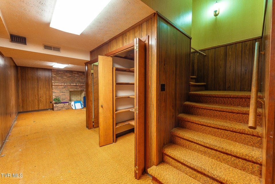 Photo #36: 2616 Suffolk Street