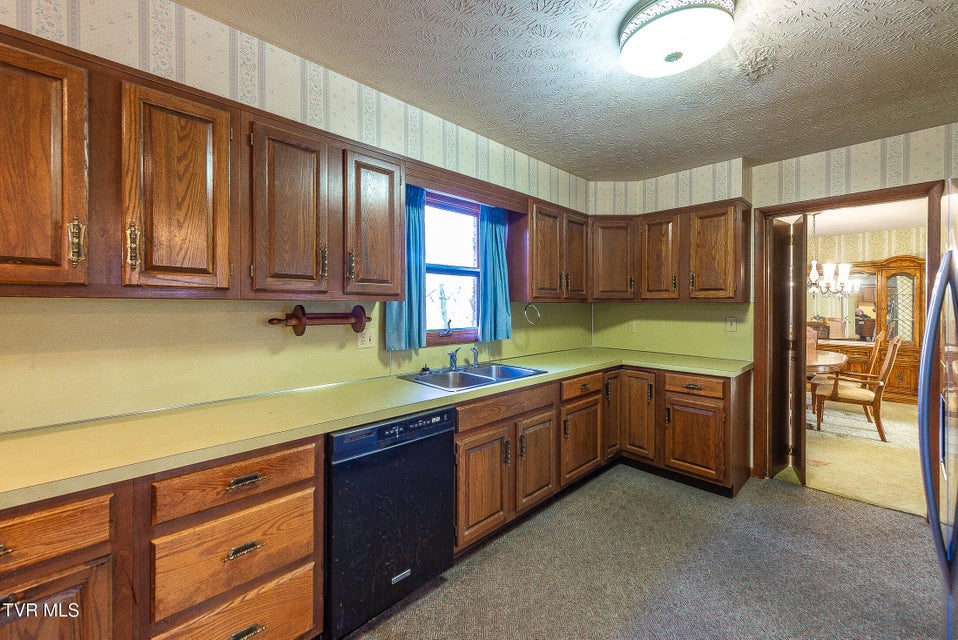 Photo #7: 2616 Suffolk Street