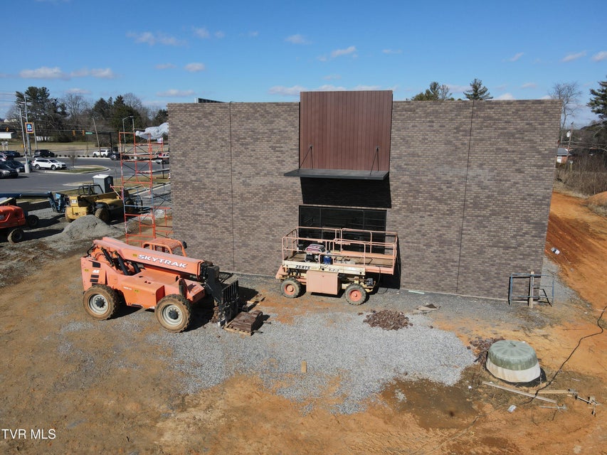 Photo #11: 110 Whitewood Blvd 