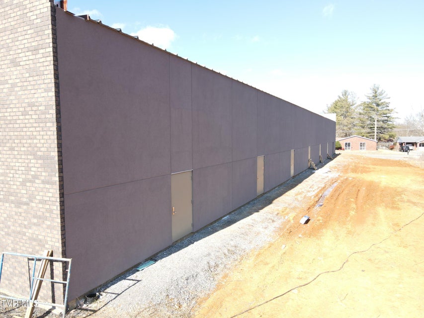 Photo #12: 110 Whitewood Blvd 