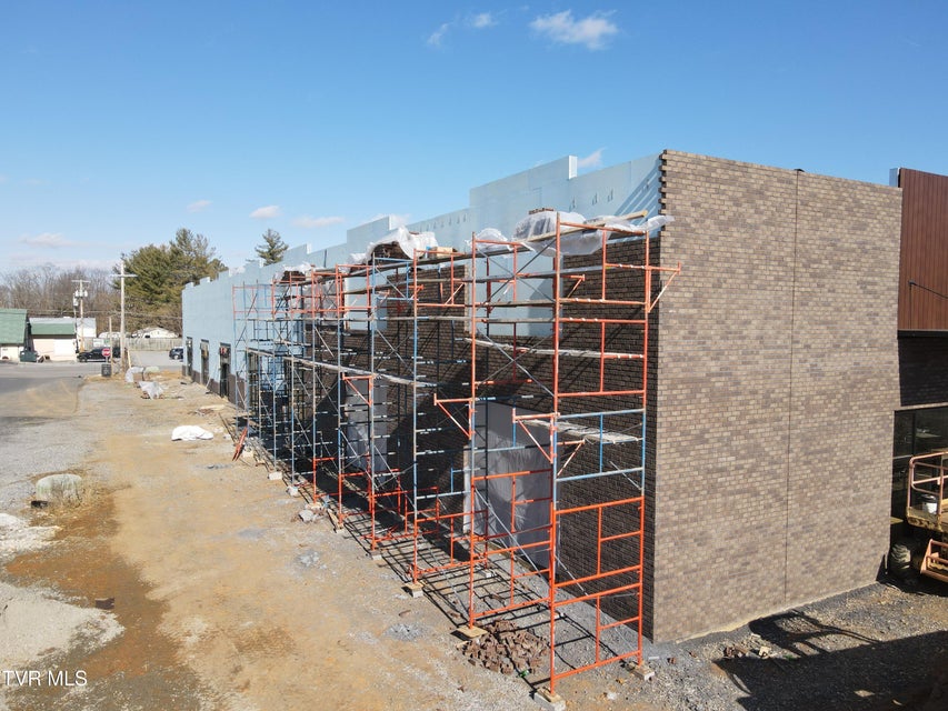 Photo #14: 110 Whitewood Blvd 