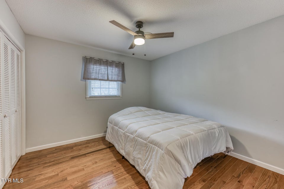 Photo #19: 15 Madison Court