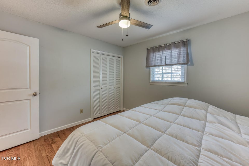 Photo #20: 15 Madison Court