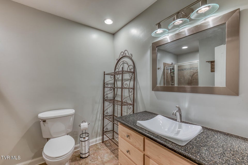 Photo #21: 15 Madison Court