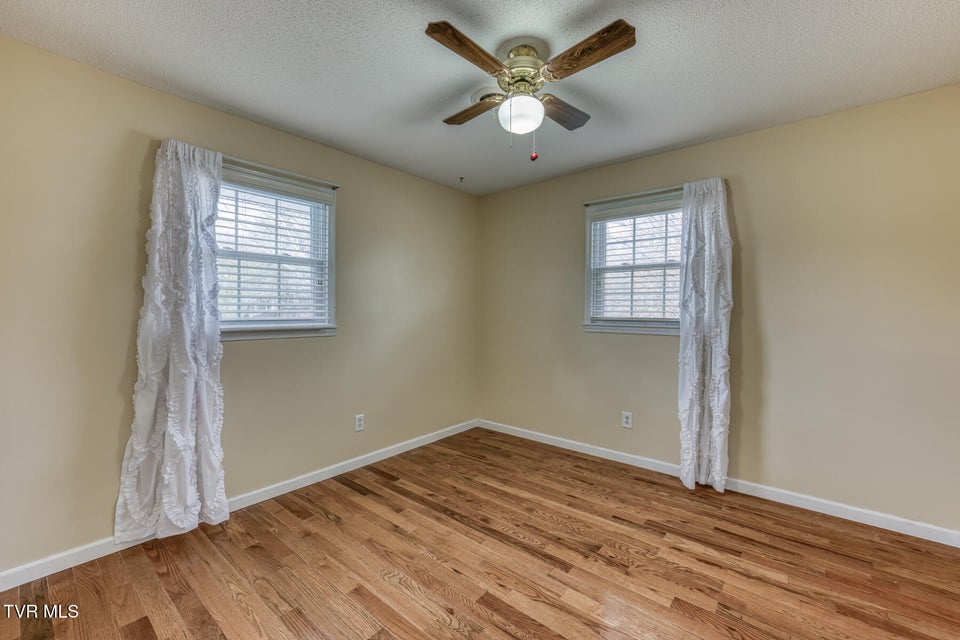 Photo #23: 15 Madison Court