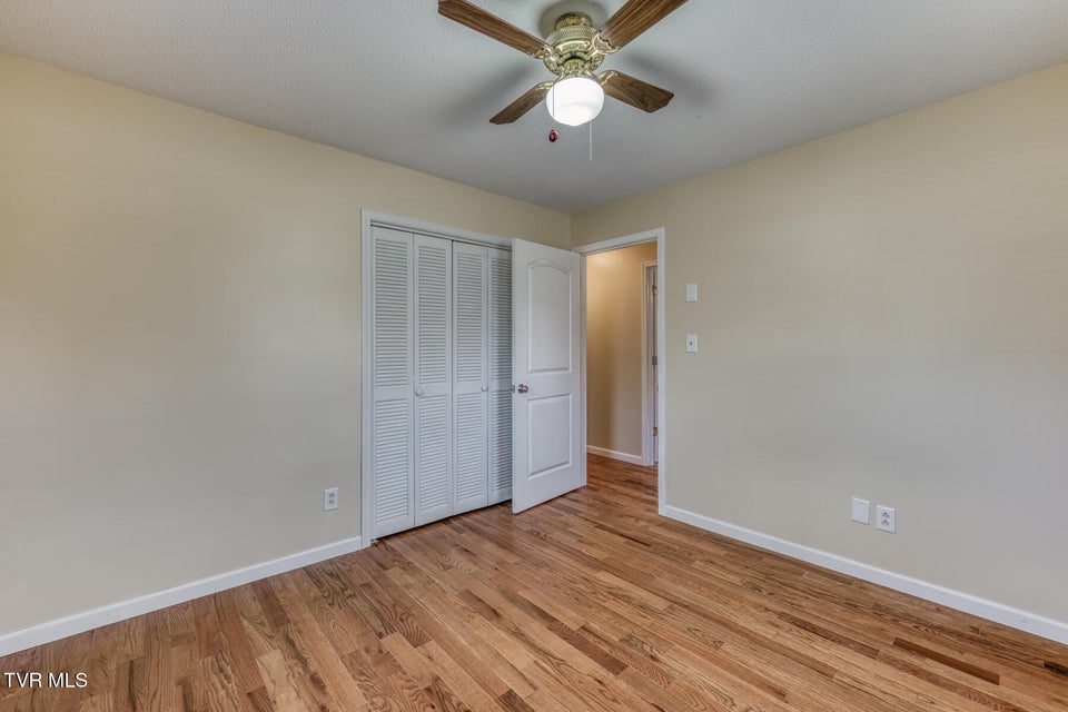 Photo #24: 15 Madison Court