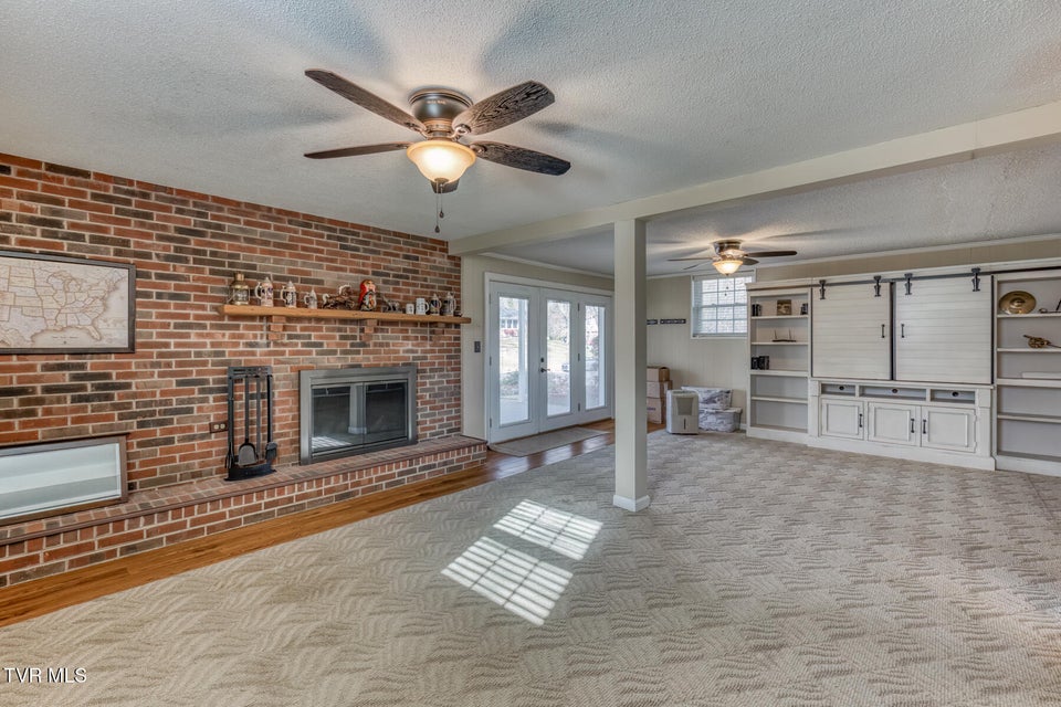 Photo #26: 15 Madison Court