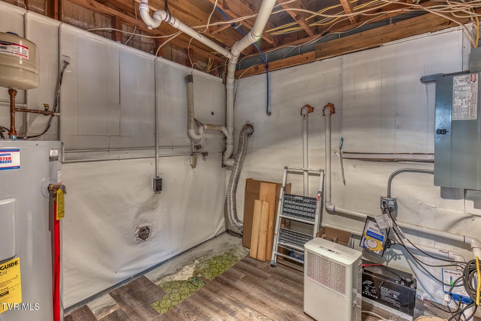 Photo #32: 15 Madison Court