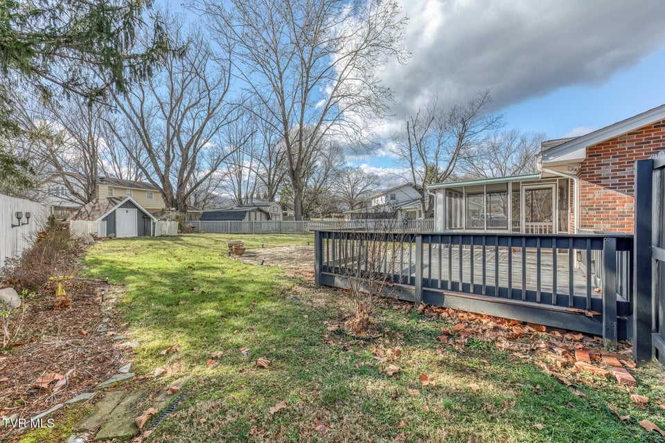 Photo #43: 15 Madison Court