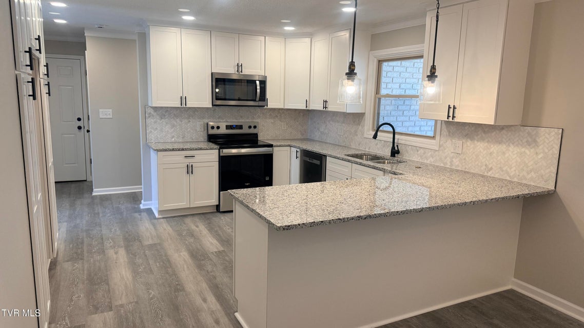 Photo #5: 208 Shady Lane