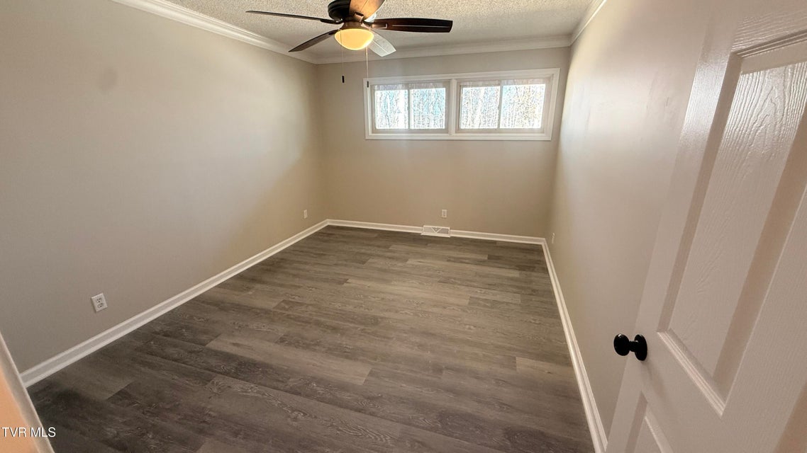 Photo #17: 208 Shady Lane