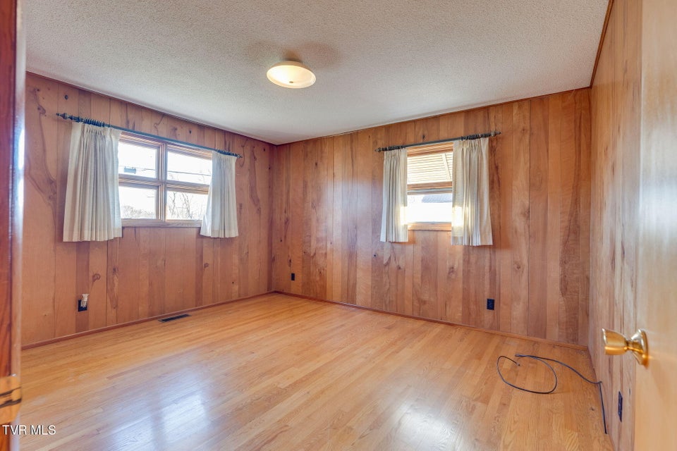 Photo #16: 318 Meadow Lark Street