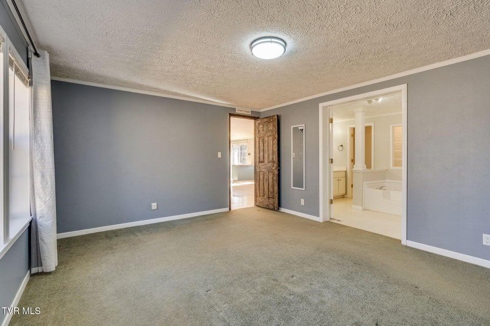 Photo #14: 1872 South Highway 81 