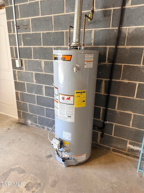 Photo #26: 208 Shady Lane