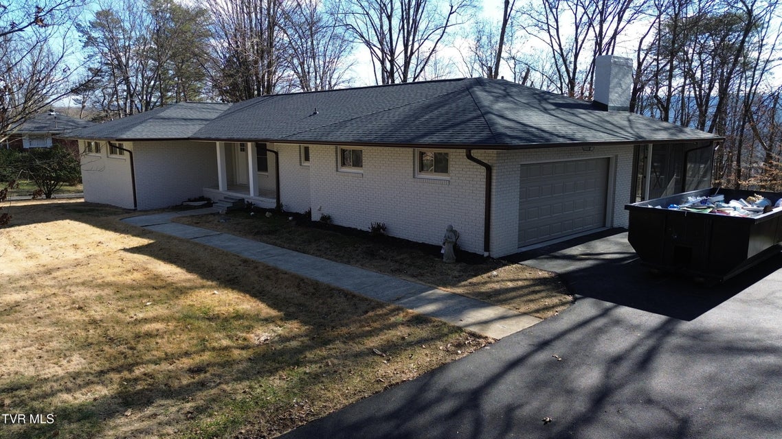 Photo #2: 208 Shady Lane