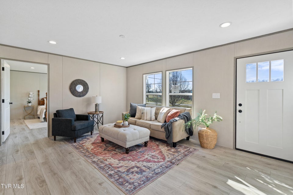 Photo #5: 8000 Snapps Ferry Road