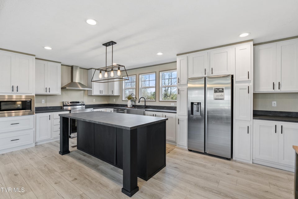 Photo #7: 8000 Snapps Ferry Road