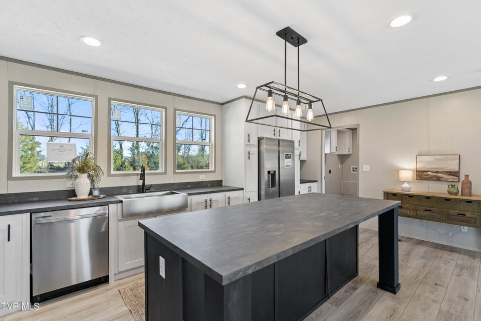 Photo #10: 8000 Snapps Ferry Road