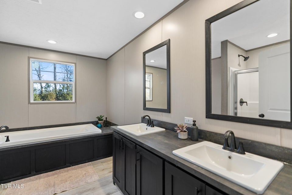 Photo #15: 8000 Snapps Ferry Road