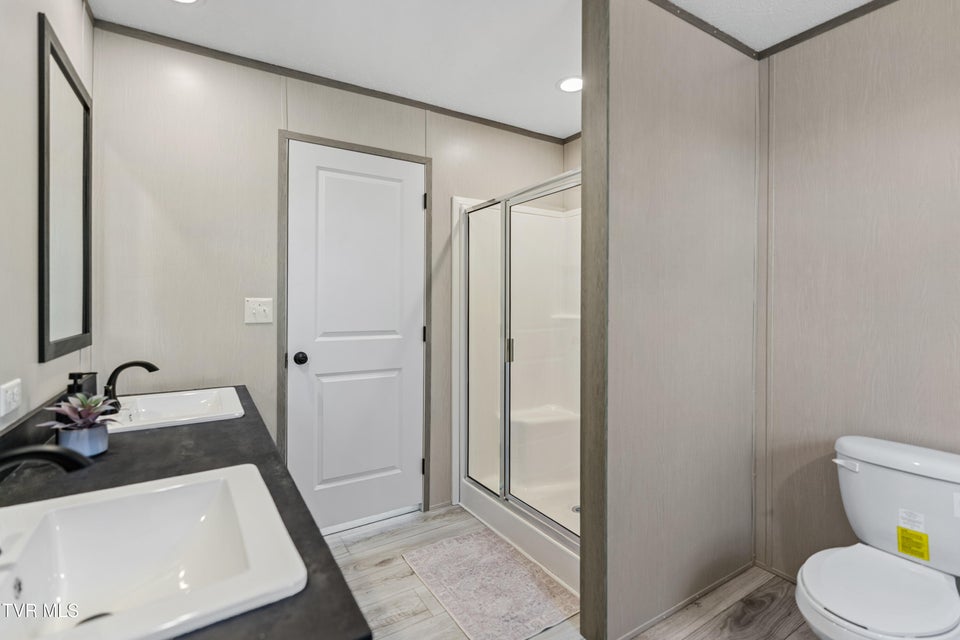 Photo #17: 8000 Snapps Ferry Road