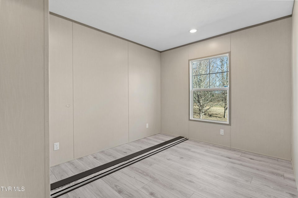 Photo #24: 8000 Snapps Ferry Road