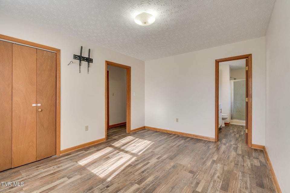 Photo #16: 1500 Tucker Hollow Road