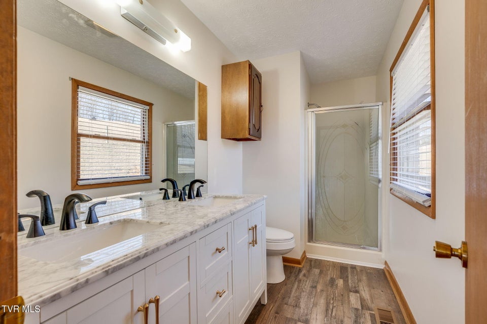 Photo #17: 1500 Tucker Hollow Road