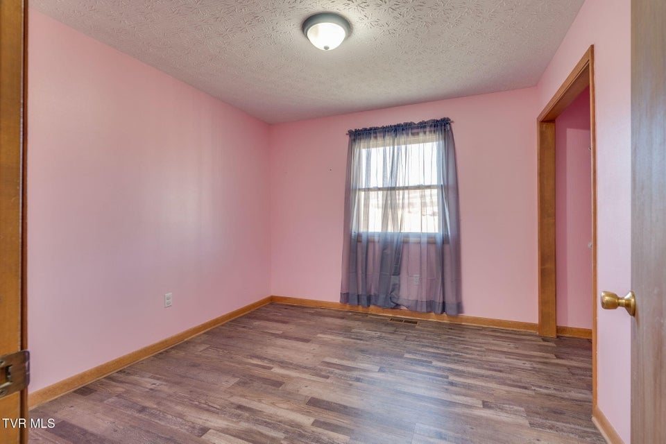 Photo #21: 1500 Tucker Hollow Road