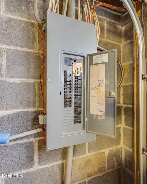 Photo #43: 1500 Tucker Hollow Road