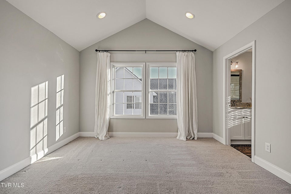 Photo #18: 201 Gunners Way