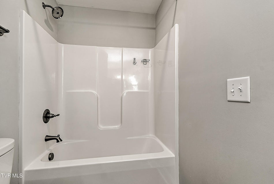 Photo #28: 201 Gunners Way