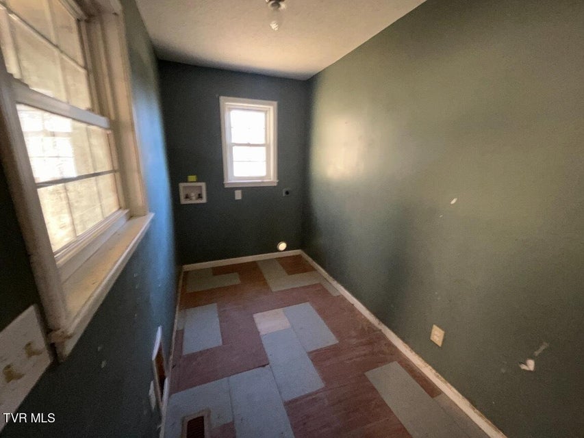 Photo #4: 333 Loretta Street