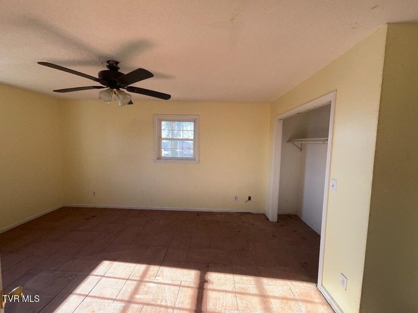 Photo #10: 333 Loretta Street