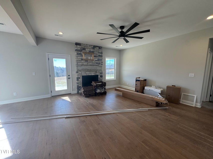 Photo #2: 252 Ruby Rose Ridge