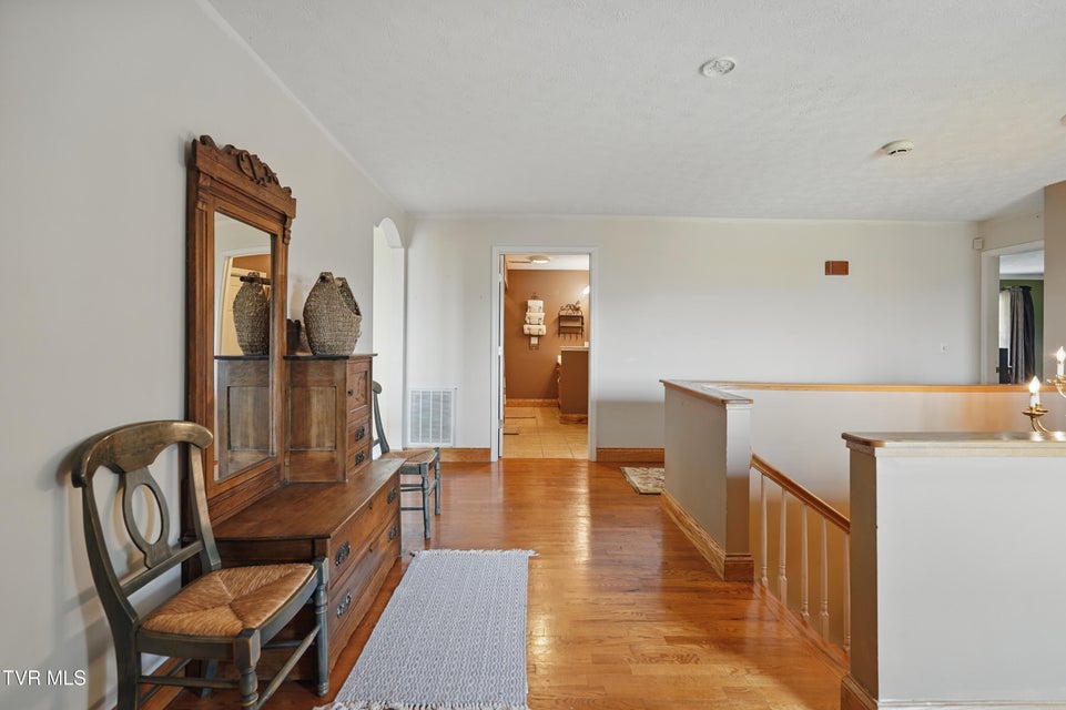 Photo #37: 4296 Bloomingdale Road