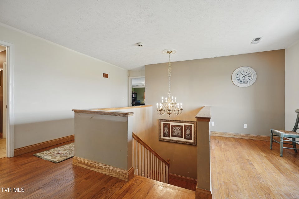 Photo #39: 4296 Bloomingdale Road