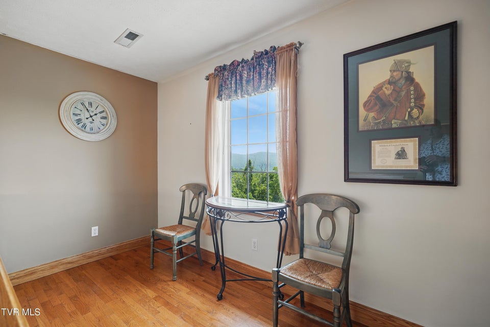 Photo #40: 4296 Bloomingdale Road