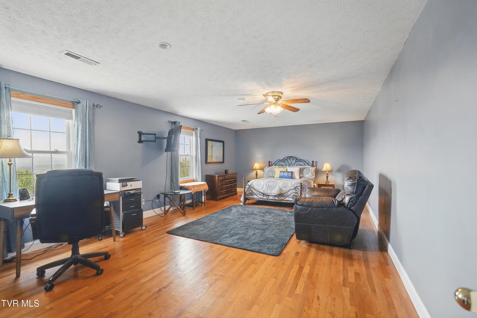 Photo #55: 4296 Bloomingdale Road