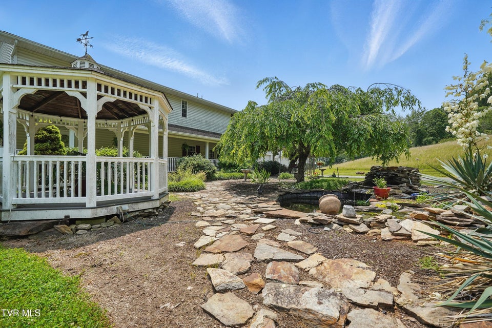 Photo #69: 4296 Bloomingdale Road