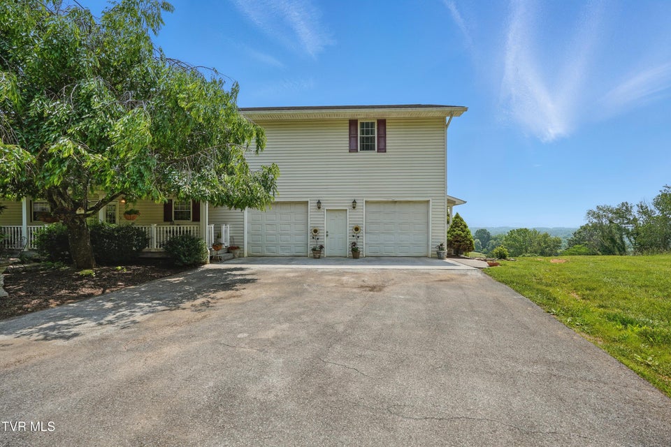 Photo #74: 4296 Bloomingdale Road