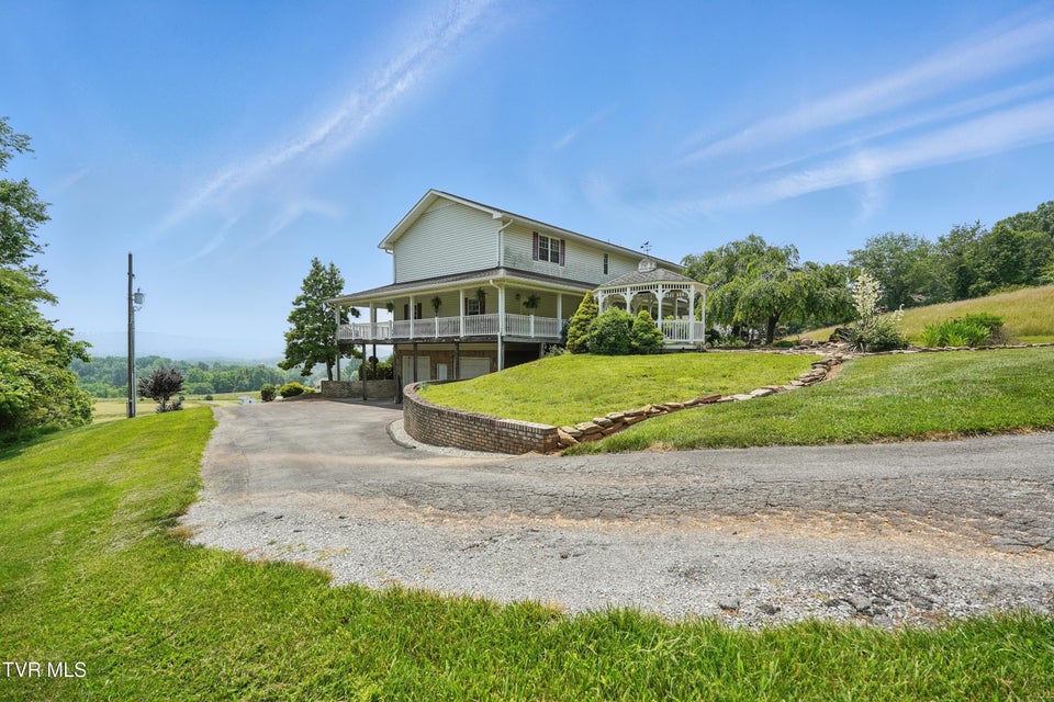 Photo #76: 4296 Bloomingdale Road