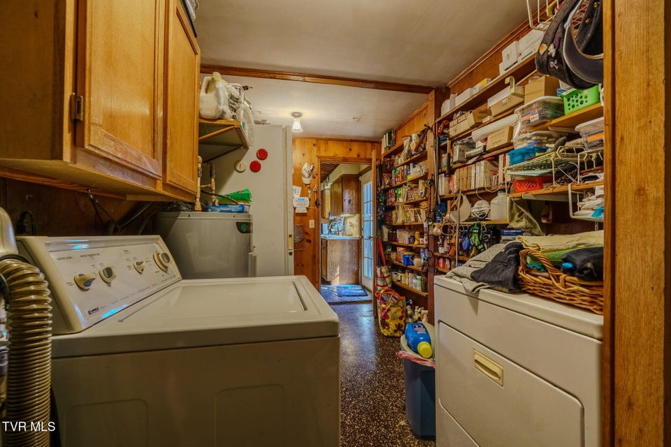 Photo #49: 4206 Bristol Highway